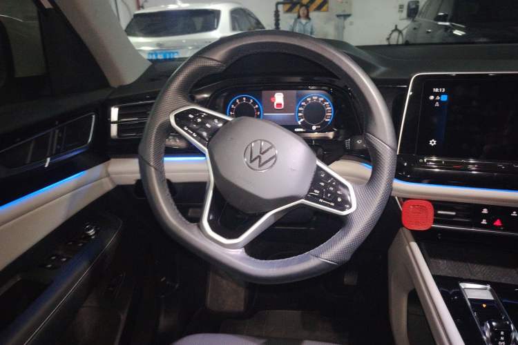Used Volkswagen Teramont 2023 380TSI Four-Wheel Drive Prestige Flagship Edition Steering Wheel