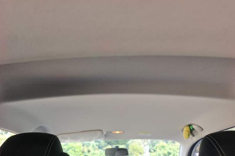 Used Roewe Clever 2022 311km QiQi BoBo Edition Headliner