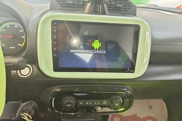 Used Roewe Clever 2021 302 km New Four-Seater Super-Efficient Version