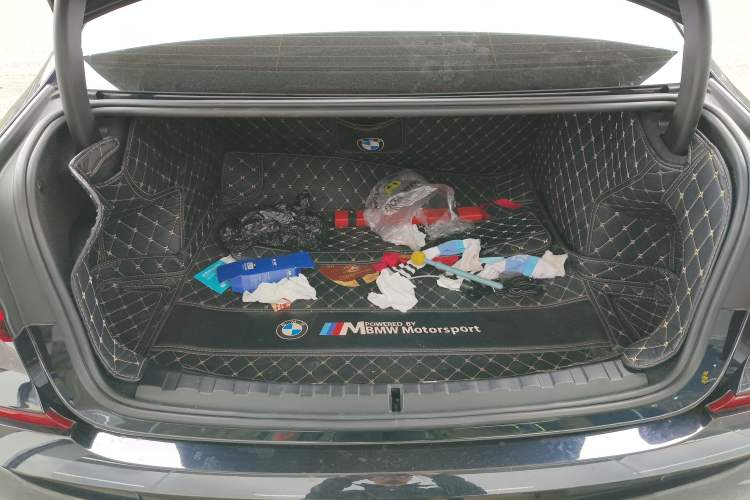 Used BMW 3 Series 2021 Facelifted 320Li M Sport Package Trunk