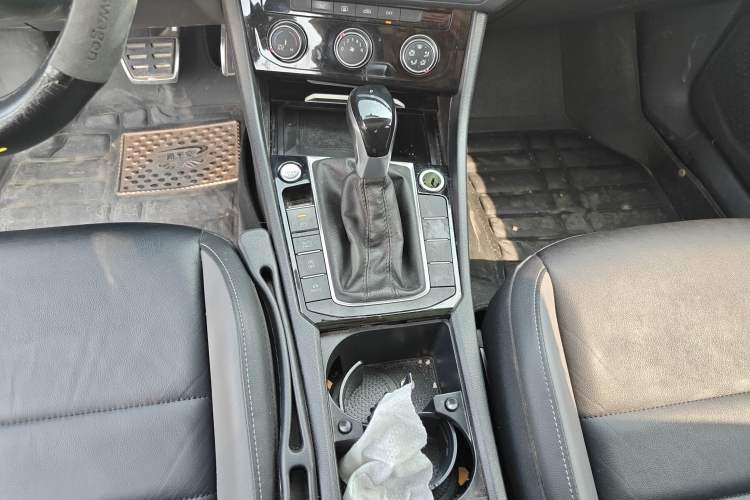 Used Volkswagen Sagitar 2020 280TSI DSG Comfort Version China VI Standard Gear Lever