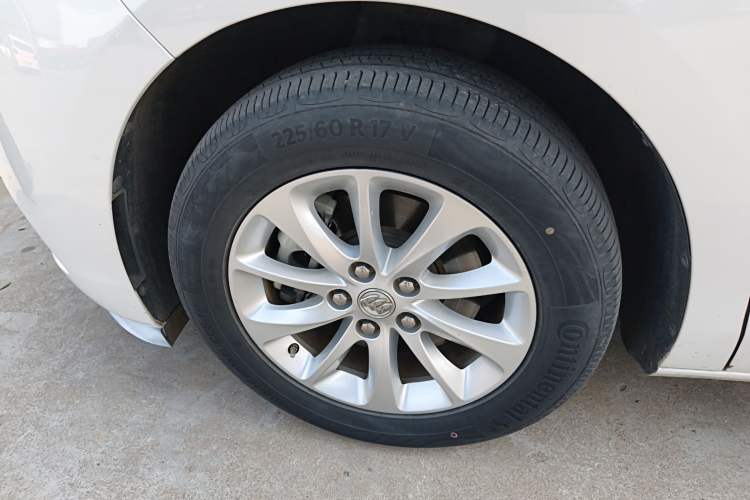 Used Buick GL8 2018 ES 28T Comfort Model China VI Standard