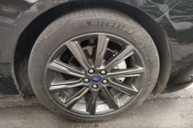 Used Ford Taurus 2019 EcoBoost 245 Premium Edition
