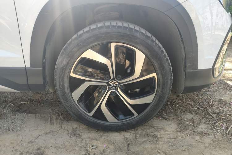 Used Volkswagen Tharu 2023 300TSI Two-Wheel-Drive Full Moon Edition
