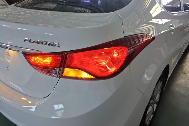 Used Hyundai Elantra (5th Generation / Langdong) 2016 1.6L Automatic Smart Version Right Rear Taillight