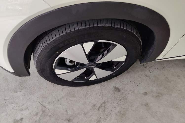 Used BYD Dolphin 2023 420 km Fashion Edition
