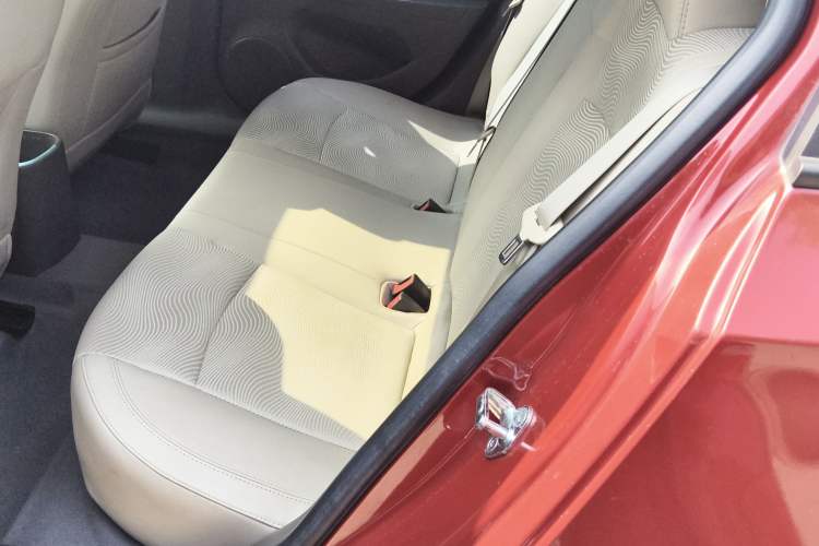 Used Chevrolet Cruze 2015 1.5L Classic SE MT Left Rear Seat