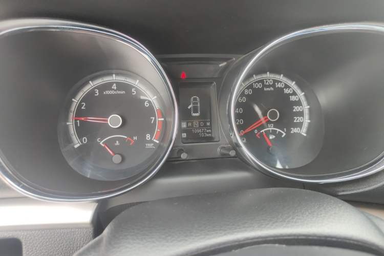 Used Venucia T70 2015 2.0L CVT Smart Choice Edition Instrument Cluster