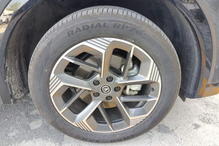 Used CHANGAN CS75 PLUS 2025 4th Generation 1.5T New Blue Whale Smart Flagship Version
