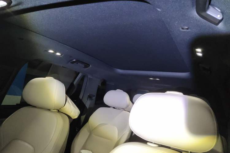 Used Lynk & Co 09 EM-P 2024 2.0TD EM-P Four-Wheel Drive ULTRA Six-Seater
