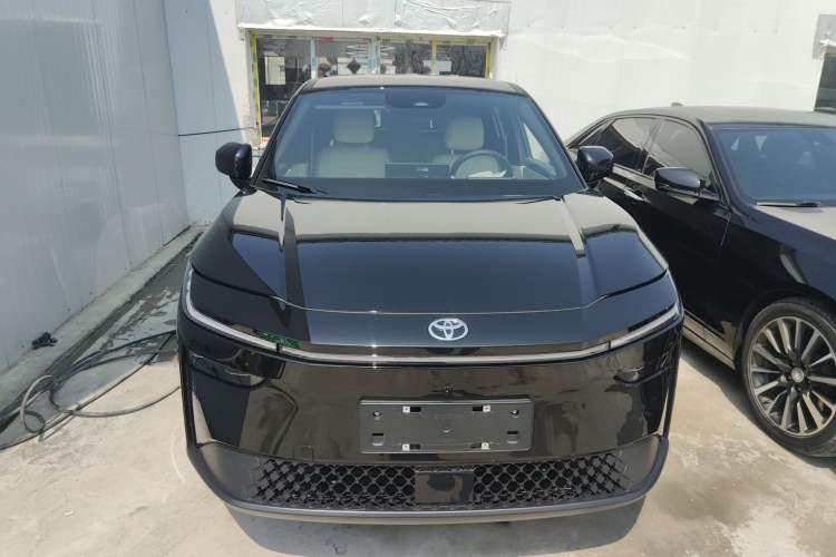 Used Toyota BZ 3X 2025 520 Pro Front