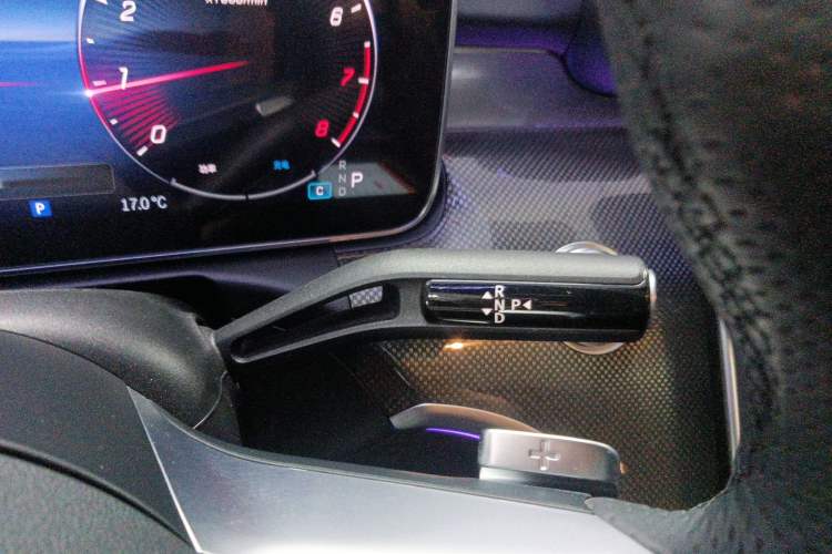 Used Mercedes-Benz C-Class 2024 Second Facelift C 260 L Sport Edition Gear Lever