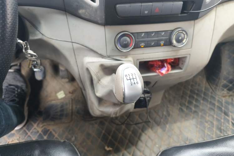 Used JAC Group Sunray 2017 2.7T Long-Wheelbase High-Roof Star Express Multifunctional Commercial Vehicle Gear Lever