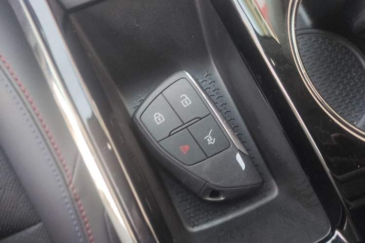 Used Chevrolet Equinox Plus 2024 102km RS Ultimate Edition Vehicle Key