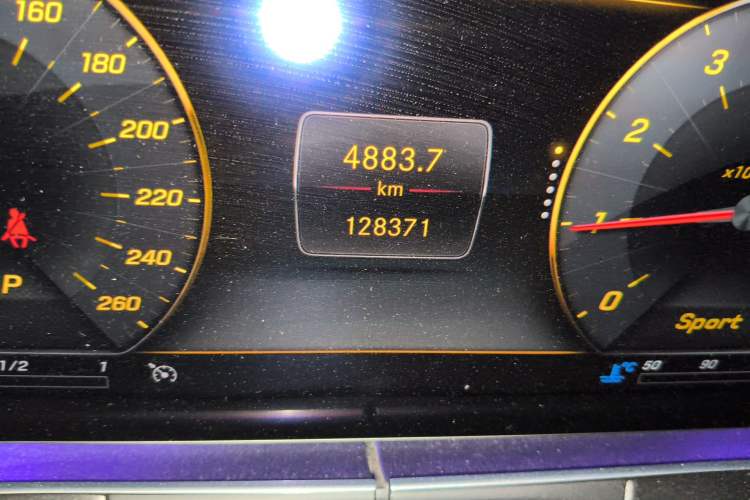 Used Mercedes-Benz E-Class 2018 Facelift E 200 L Sport Edition
