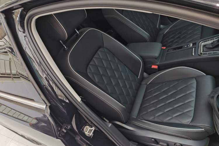 Used Volkswagen Magotan GTE Plug-in Hybrid 2022 GTE Luxury Model
