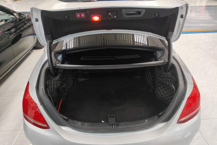 Used Mercedes-Benz C-Class 2015 Revised C 200 L Sport Edition Trunk