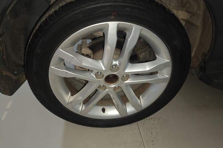 Used Changan CS35 2016 1.6L Automatic Luxury Model China V Standard