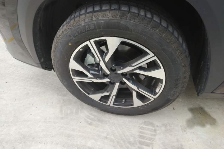 Used Geely Auto FX11 2025 4th Generation 1.5TD DCT – The Start