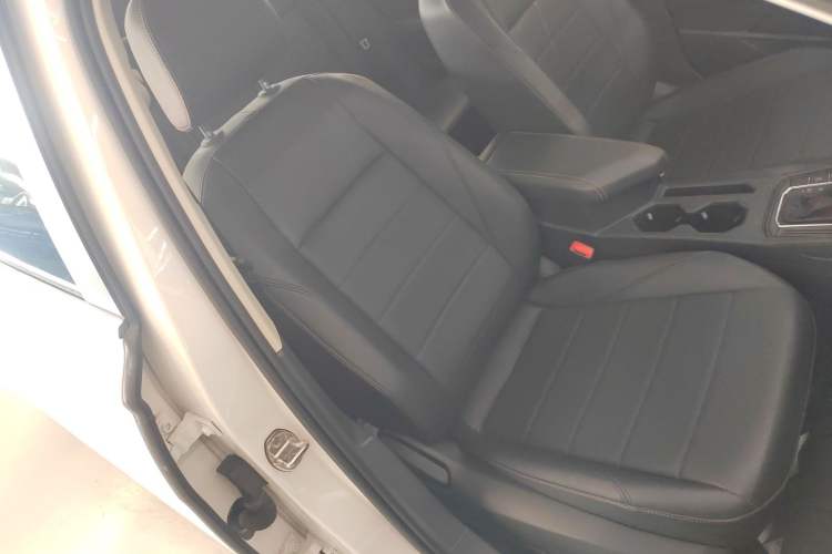 Used Volkswagen Lavida 2021 1.5L Automatic Comfort Edition
