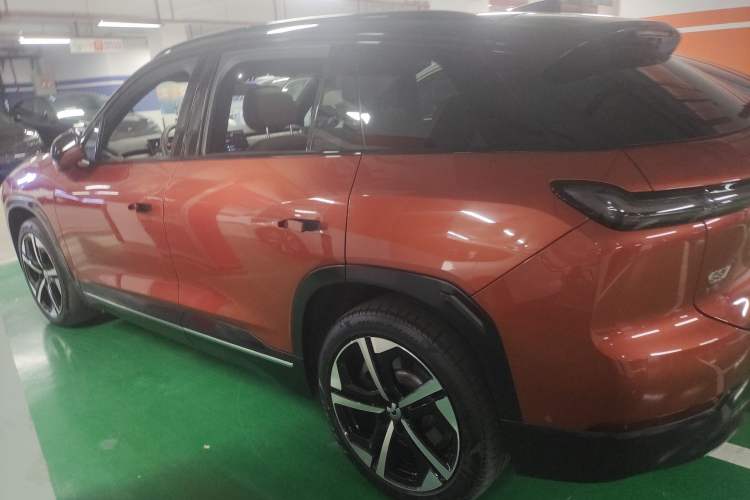 Used Nio ES7 2022 75 kWh Left Side