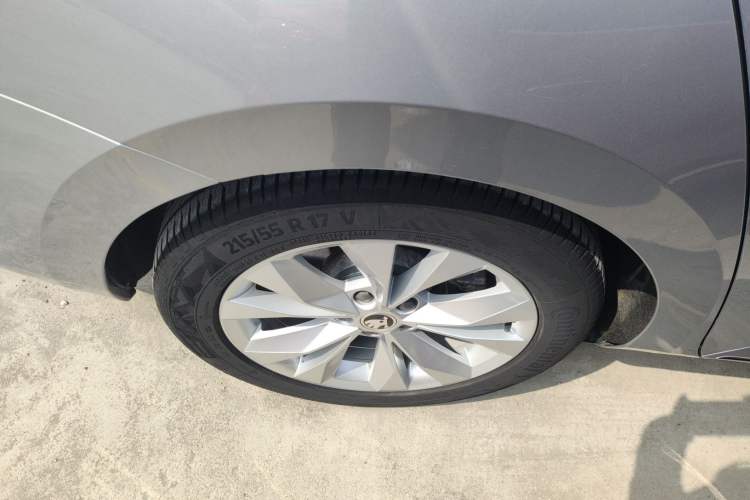 Used Skoda Superb 2019 Facelifted TSI280 DSG Comfort Edition