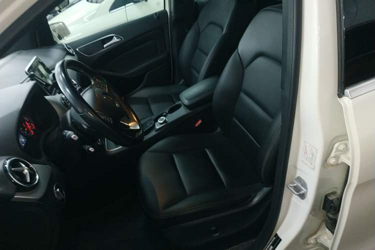 Used Mercedes-Benz B-Class 2015 B 200 Fashion Model
