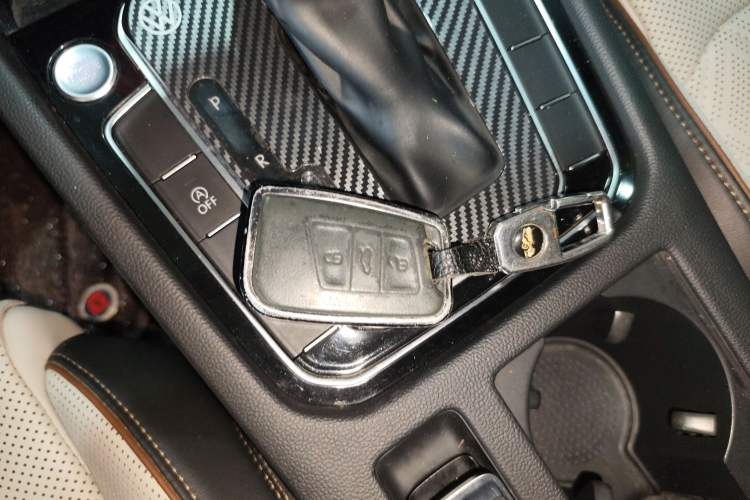 Used Volkswagen Magotan 2023 2 Million Units Limited Edition 330TSI DSG Leading Version