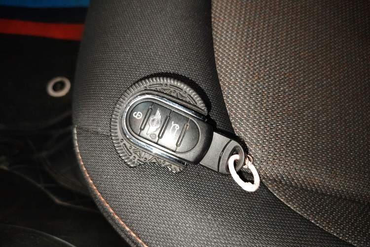 Used MINI 2014 1.5T COOPER Fun Vehicle Key