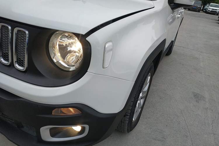 Used Jeep Renegade 2018 Connected Large Screen Version 180T Automatic High-Energy Edition