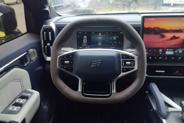 Used JETOUR Shanhai Traveler C-DM 2024 C-DM 208KM Mountain & Wilderness Edition
