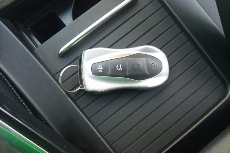 Used Geely Auto Emgrand X7 Sport 2020 1.8TD DCT Smart Connect PRO Vehicle Key