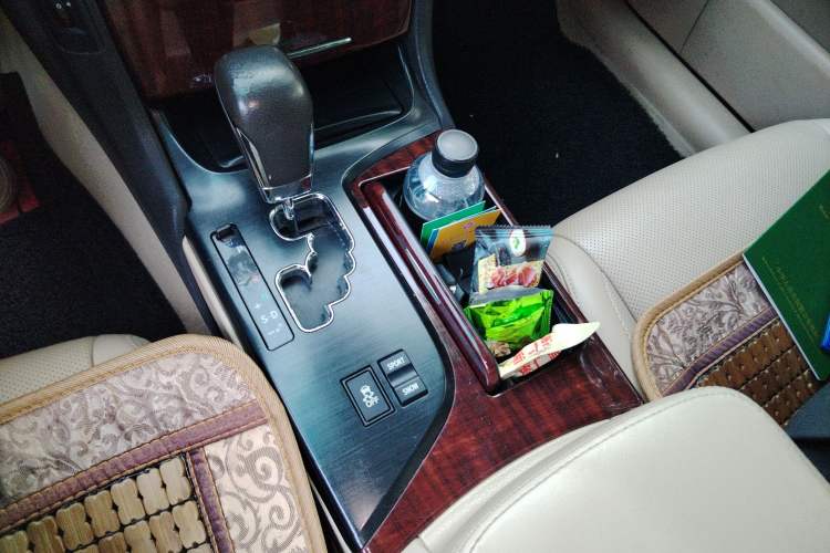 Used Toyota Crown 2010 2.5L Royal Leather Sunroof Navigation Edition
