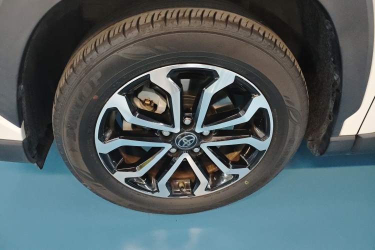 Used Toyota FRONTLANDER 2023 2.0L Smart Electric Hybrid Dual-Engine Deluxe Version