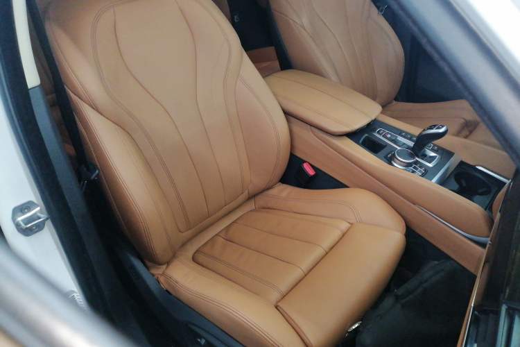 Used BMW X6 2015 xDrive35i Leading Model
