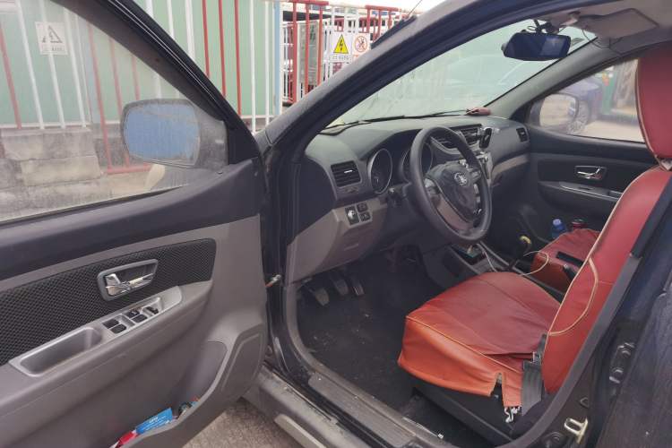 Used FAW Senya S80 2011 1.3L Manual 7-Seater Comfort Version
