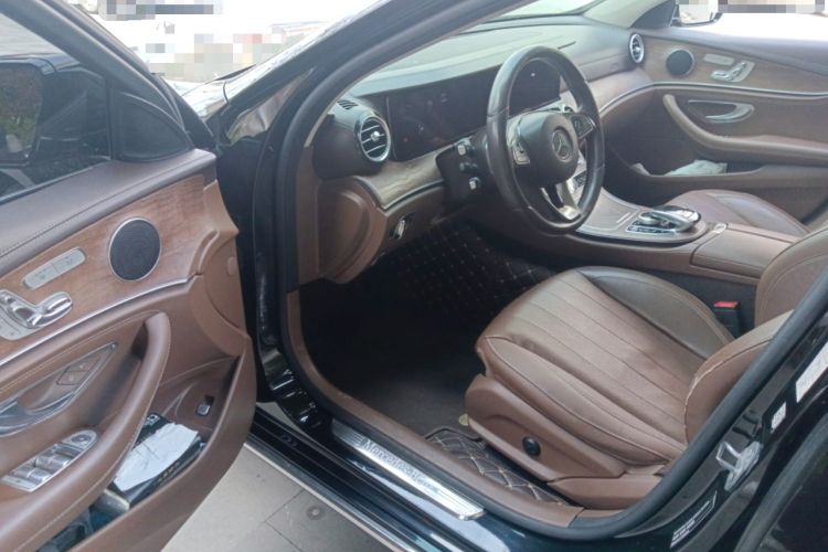 Used Mercedes-Benz E-Class 2018 Facelift E 300 L Luxury Edition
