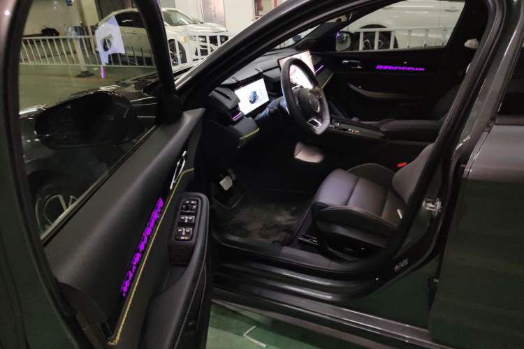 Used Lynk & Co 03 2025 1.5TD DCT Champion Edition Pro
