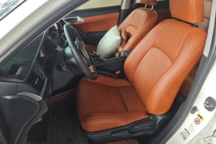 Used Lexus CT 2013 CT200h Elite Edition Left Front Seat