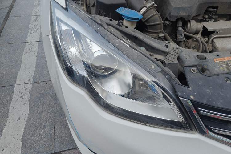 Used Roewe 360 2015 20T TST Deluxe Edition