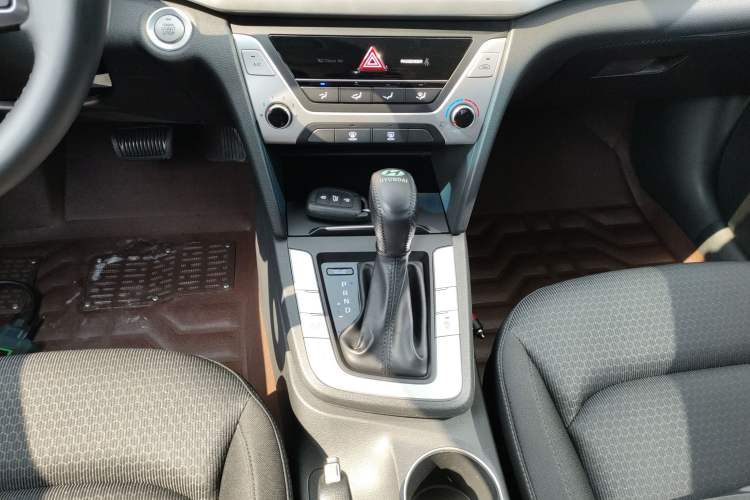 Used Hyundai Elantra (6th Generation / Lingdong) 2018 1.6L Automatic 15th Anniversary Special Edition
