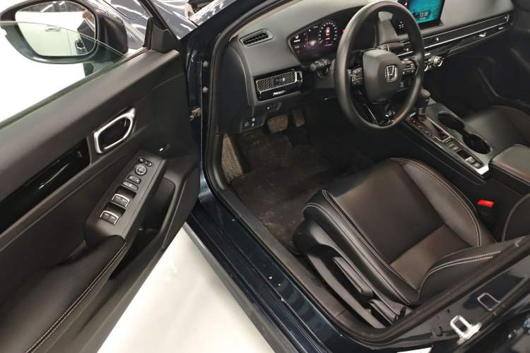 Used Honda Civic 2023 240TURBO CVT Dynamic Edition