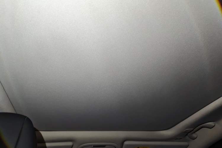 Used Jeep Cherokee 2019 2.0T Two-Wheel Drive Smart Enjoyment Version China VI