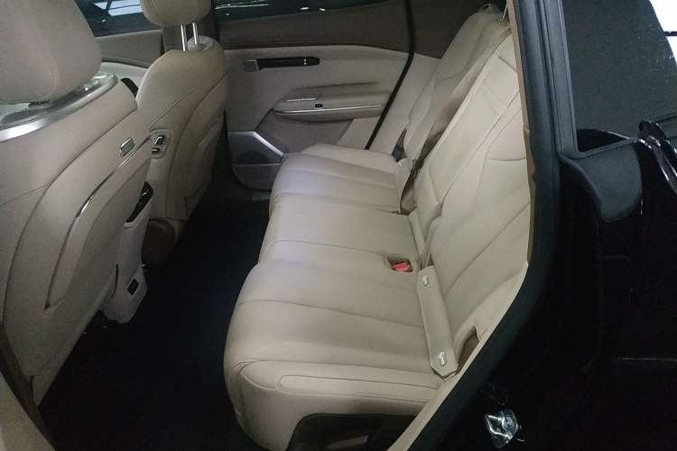 Used Hyptec HT 2023 670 Rear-Drive Ultra-High-Voltage NDA Version Left Rear Seat