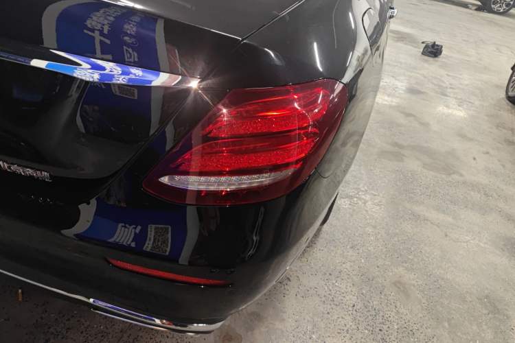 Used Mercedes-Benz E-Class 2020 Facelift E 300 L Stylish Edition Exterior 3