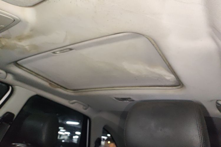 Used JMC Yusheng S350 2013 2.4T Automatic 2WD Diesel Ultra-Luxury 5-Seater Headliner