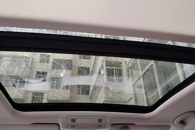 Used Volkswagen T-ROC 2022 280TSI DSG Two-Wheel Drive Comfort PLUS
