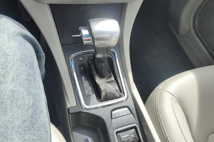 Used Geely Auto Emgrand 2014 Sedan 1.5L CVT Elite Model
