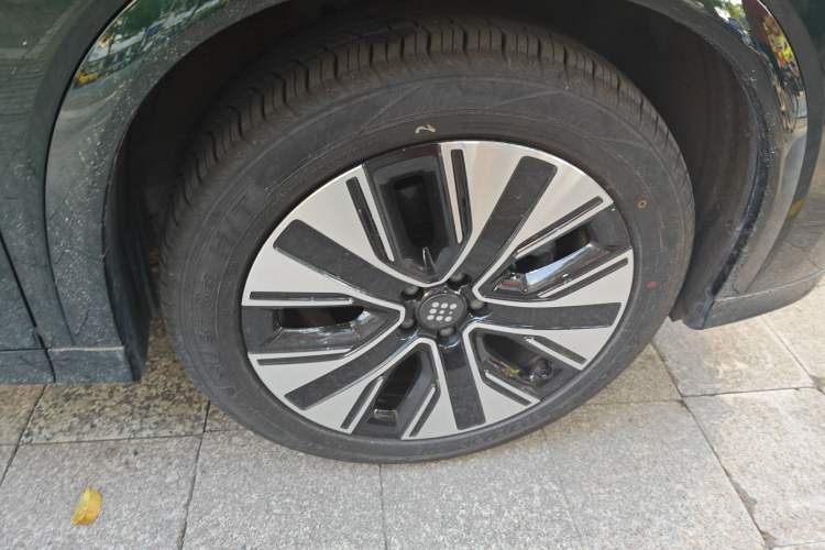 Used Landian E5 PLUS 2025 165 km Long-Range Travel & Comfort Edition 7 Seats