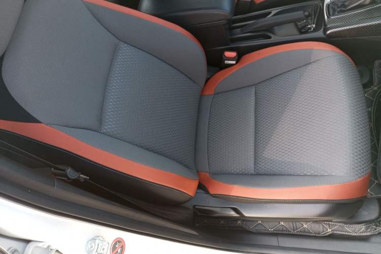 Used Honda LIFE 2021 1.5L CVT SPORT Heartbeat Edition Right Front Seat